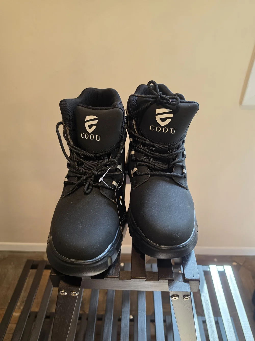 COOU Black Lace-Up Work Boots